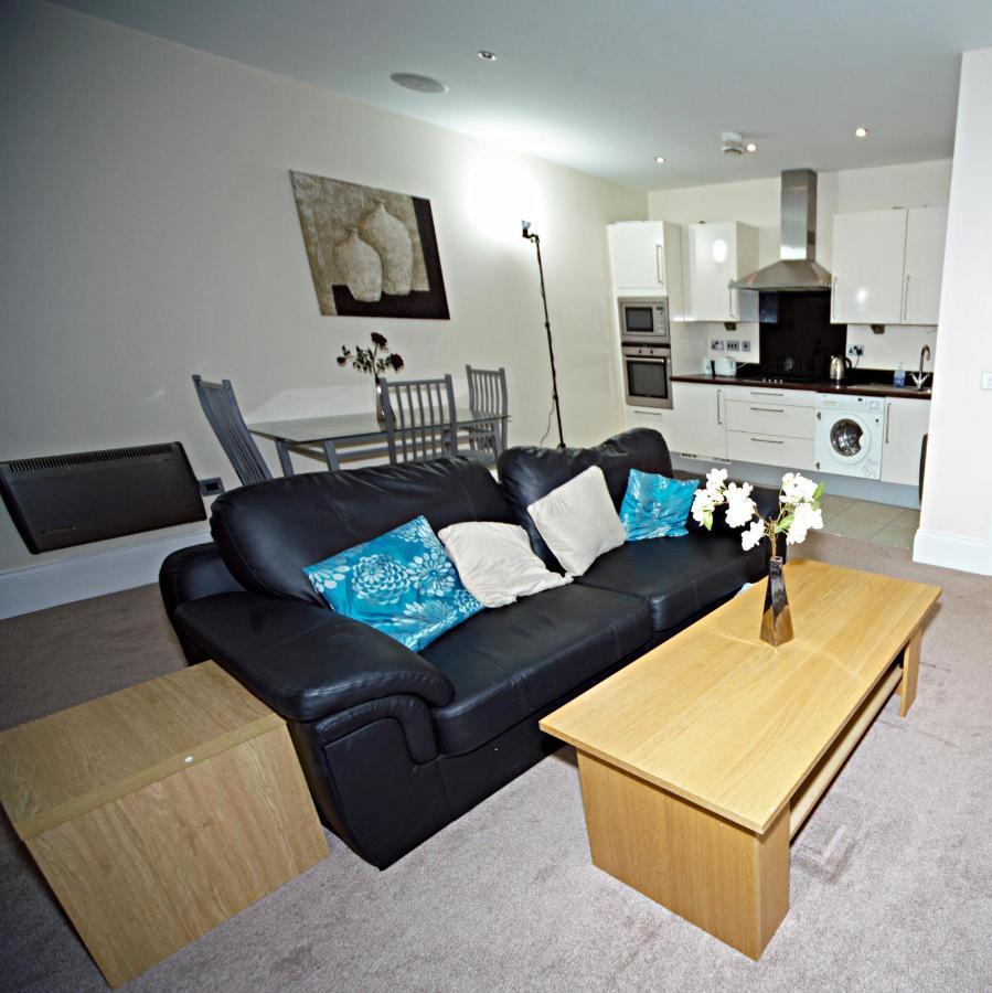 Premier Apartments Брадфорт Екстериор снимка
